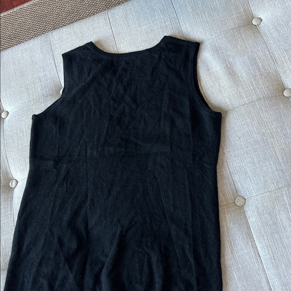 Manitos Classic Black Cashmere Knit Sweater Tank 
Size Large - Picture 8 of 8